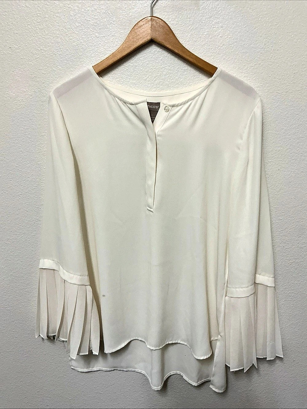 Chico's Fringe Sleeve Blouse in Off White Size Medium